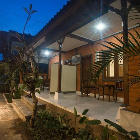 Monka House Hotel Ubud Eksteriør billede