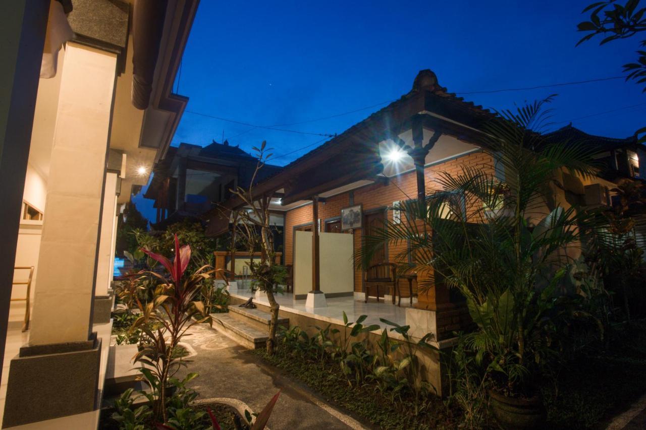 Monka House Hotel Ubud Eksteriør billede